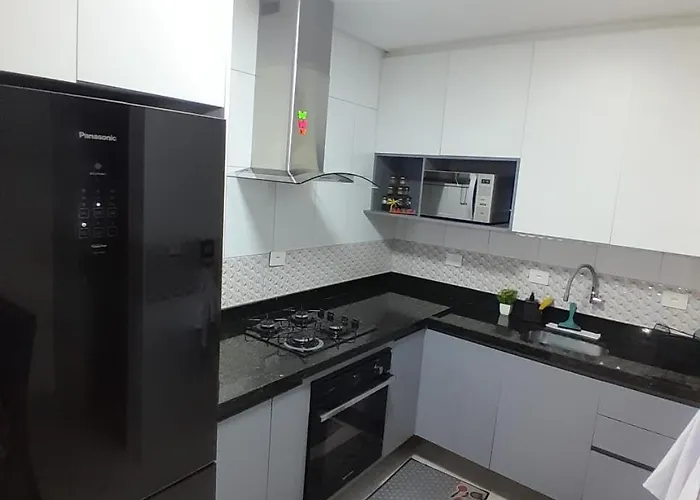 APTO 38- Enseada- Próximo ao Pão de Açúcar Guarujá